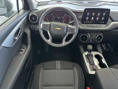2025 Chevrolet Blazer, $37980.0. Photo 7
