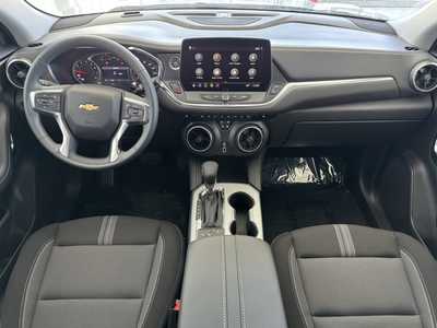 2025 Chevrolet Blazer, $37980.0. Photo 8