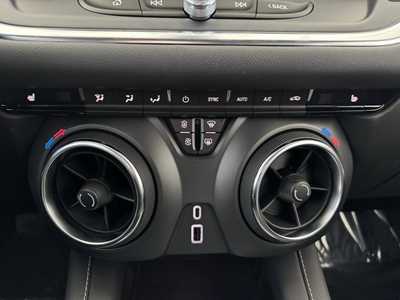 2025 Chevrolet Blazer, $37980.0. Photo 9