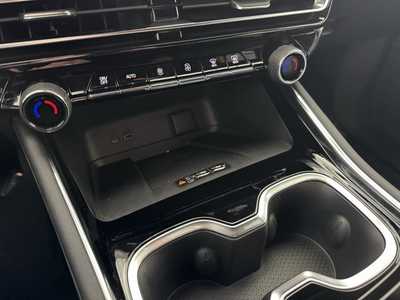 2025 Chevrolet Traverse, $46880.0. Photo 11