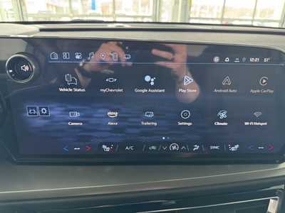 2025 Chevrolet Traverse, $46880.0. Photo 2