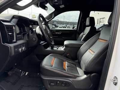 2023 GMC 1500 Crew Cab, $47999. Photo 4
