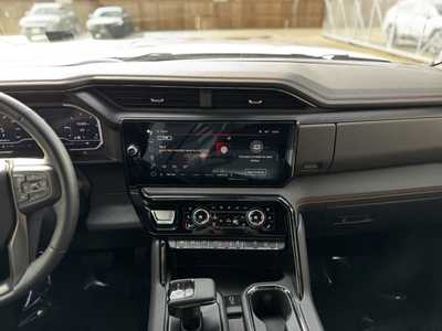 2023 GMC 1500 Crew Cab, $47999. Photo 9
