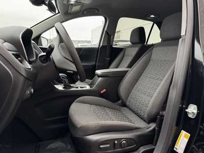2023 Chevrolet Equinox, $22499. Photo 4