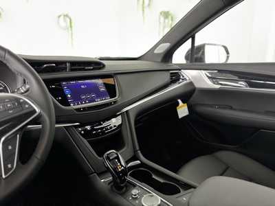 2025 Cadillac XT5, $56210.0. Photo 8
