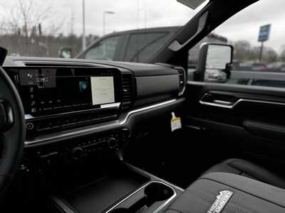 2025 Chevrolet 3500 Crew Cab, $85405.0. Photo 8