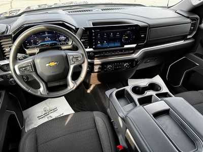 2025 Chevrolet 1500 Crew Cab, $51265.0. Photo 8