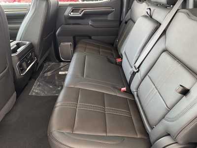 2025 Chevrolet 1500 Crew Cab, $62795. Photo 5