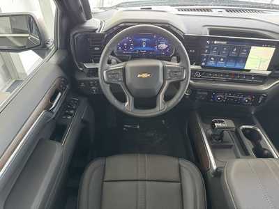 2025 Chevrolet 1500 Crew Cab, $62795. Photo 7