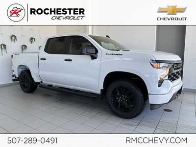 2025 Chevrolet 1500 Crew Cab, $46290.0. Photo 1