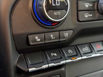 2021 Chevrolet 1500 Crew Cab, $32499. Photo 11