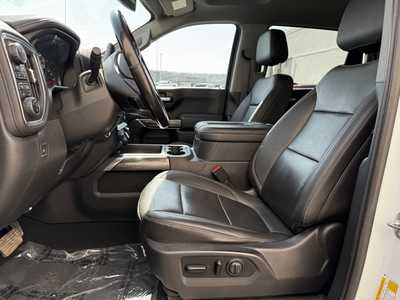 2021 Chevrolet 1500 Crew Cab, $32499. Photo 4