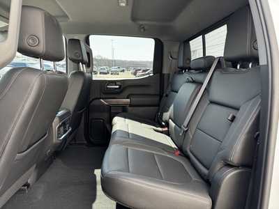 2021 Chevrolet 1500 Crew Cab, $32499. Photo 5