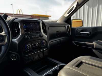 2021 Chevrolet 1500 Crew Cab, $32499. Photo 8