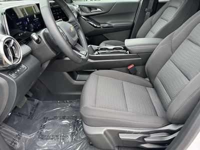 2025 Chevrolet Equinox, $30995.0. Photo 5