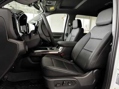 2025 Chevrolet 3500 Crew Cab, $78415.0. Photo 4