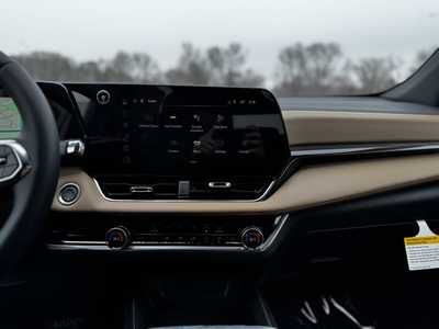 2025 Chevrolet Equinox, $35840.0. Photo 7