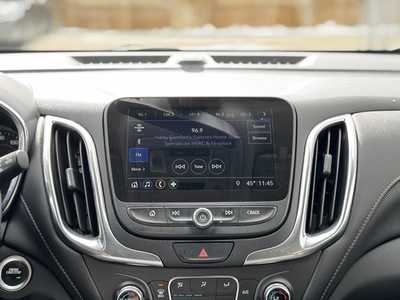 2019 Chevrolet Equinox, $13999. Photo 2