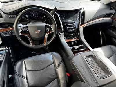 2018 Cadillac Escalade, $34899. Photo 11