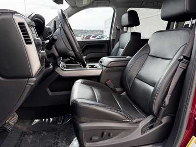 2017 Chevrolet 1500 Crew Cab, $21998. Photo 4