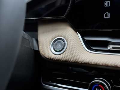2025 Chevrolet Equinox, $38875.0. Photo 10
