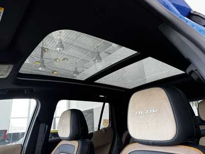 2025 Chevrolet Equinox, $38875.0. Photo 5