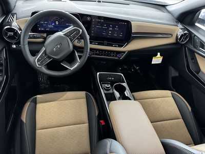 2025 Chevrolet Equinox, $38875.0. Photo 7