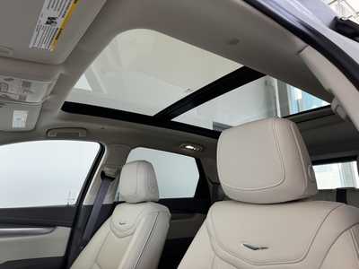 2025 Cadillac XT5, $56415.0. Photo 3