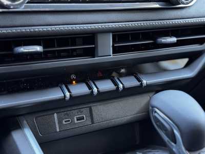 2025 Chevrolet Colorado, $40790. Photo 11