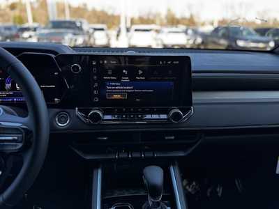 2025 Chevrolet Colorado, $40790. Photo 7