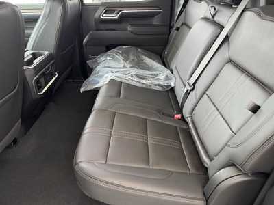 2025 Chevrolet 1500 Crew Cab, $67320.0. Photo 5