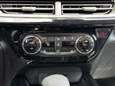 2025 Chevrolet Trax, $27285. Photo 11