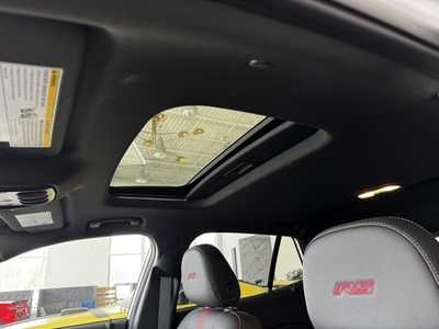 2025 Chevrolet Trax, $27285. Photo 5