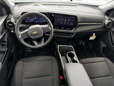 2025 Chevrolet Equinox, $32095.0. Photo 6