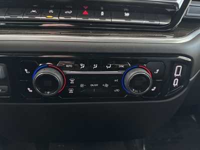 2025 Chevrolet 1500 Crew Cab, $47395.0. Photo 10