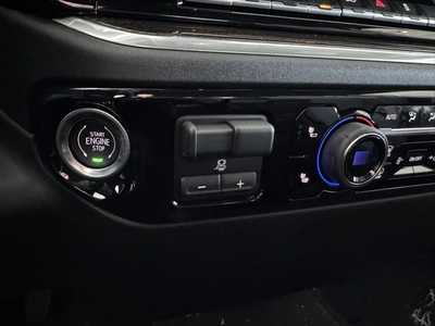 2025 Chevrolet 1500 Crew Cab, $47395.0. Photo 11