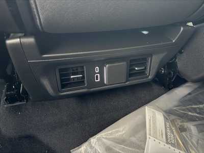 2025 Chevrolet 1500 Crew Cab, $47395.0. Photo 6