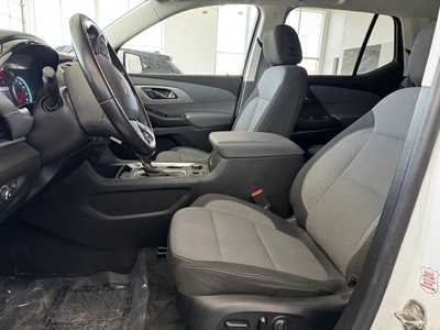 2020 Chevrolet Traverse, $21499. Photo 4