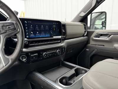 2024 Chevrolet 2500 Crew Cab, $59985. Photo 8