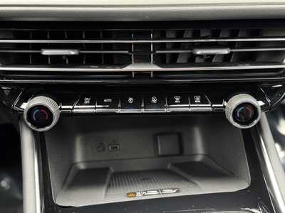 2025 Chevrolet Traverse, $44095. Photo 11