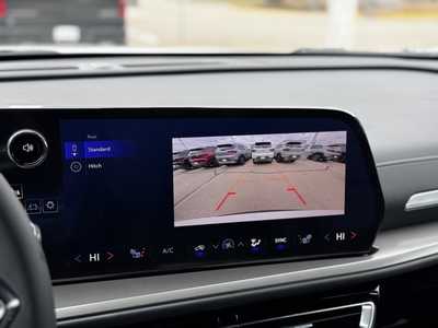 2025 Chevrolet Traverse, $44095. Photo 3