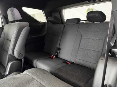 2025 Chevrolet Traverse, $44095. Photo 6