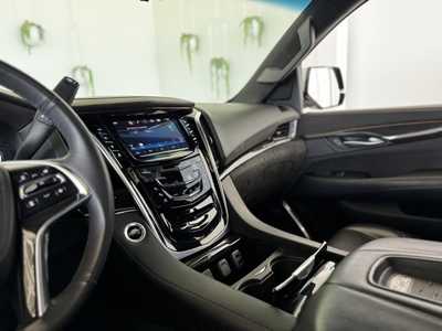 2017 Cadillac Escalade, $26499. Photo 10