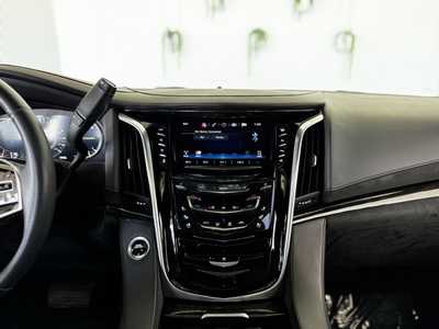 2017 Cadillac Escalade, $26499. Photo 9