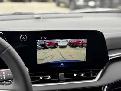 2025 Chevrolet Equinox, $32040. Photo 3
