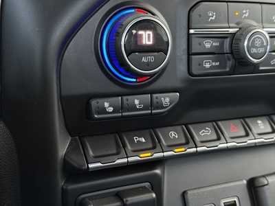 2019 Chevrolet 1500 Crew Cab, $27999. Photo 11