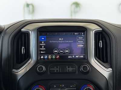 2019 Chevrolet 1500 Crew Cab, $27999. Photo 2