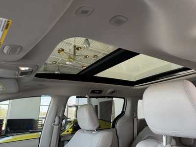 2021 Chrysler Pacifica, $28985. Photo 5