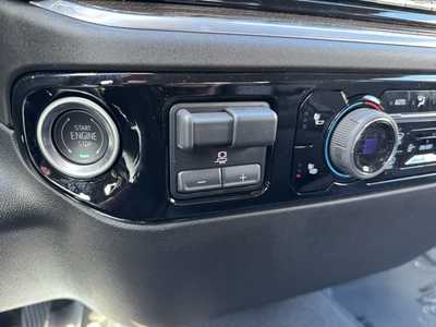 2025 Chevrolet 1500 Crew Cab, $55565.0. Photo 9