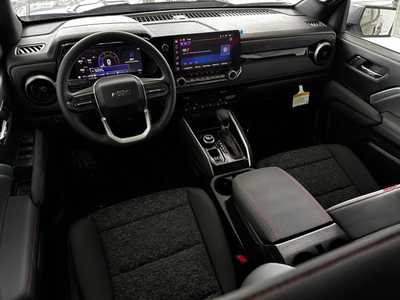 2025 Chevrolet Colorado Crew Cab, $44870.0. Photo 6